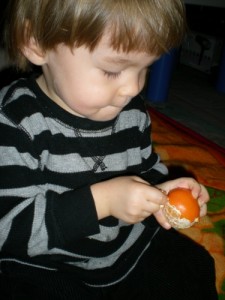 Peeling a Mandarin