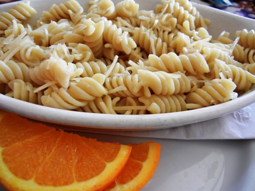 Pasta with cheese.
