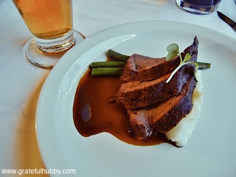 Third course - Ruination IPA with venison loin (house smoked with lavender jus, mashed potatoes, hericot vert)